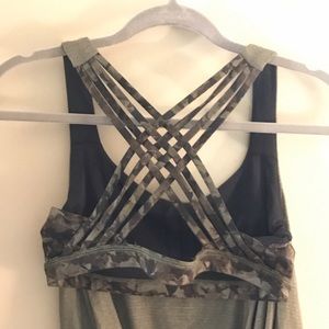 Lululemon army green and pattern tank top